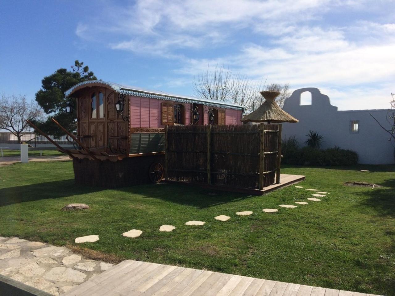 Mas des Rièges & Spa Saintes-Maries-de-La-Mer Exterior foto