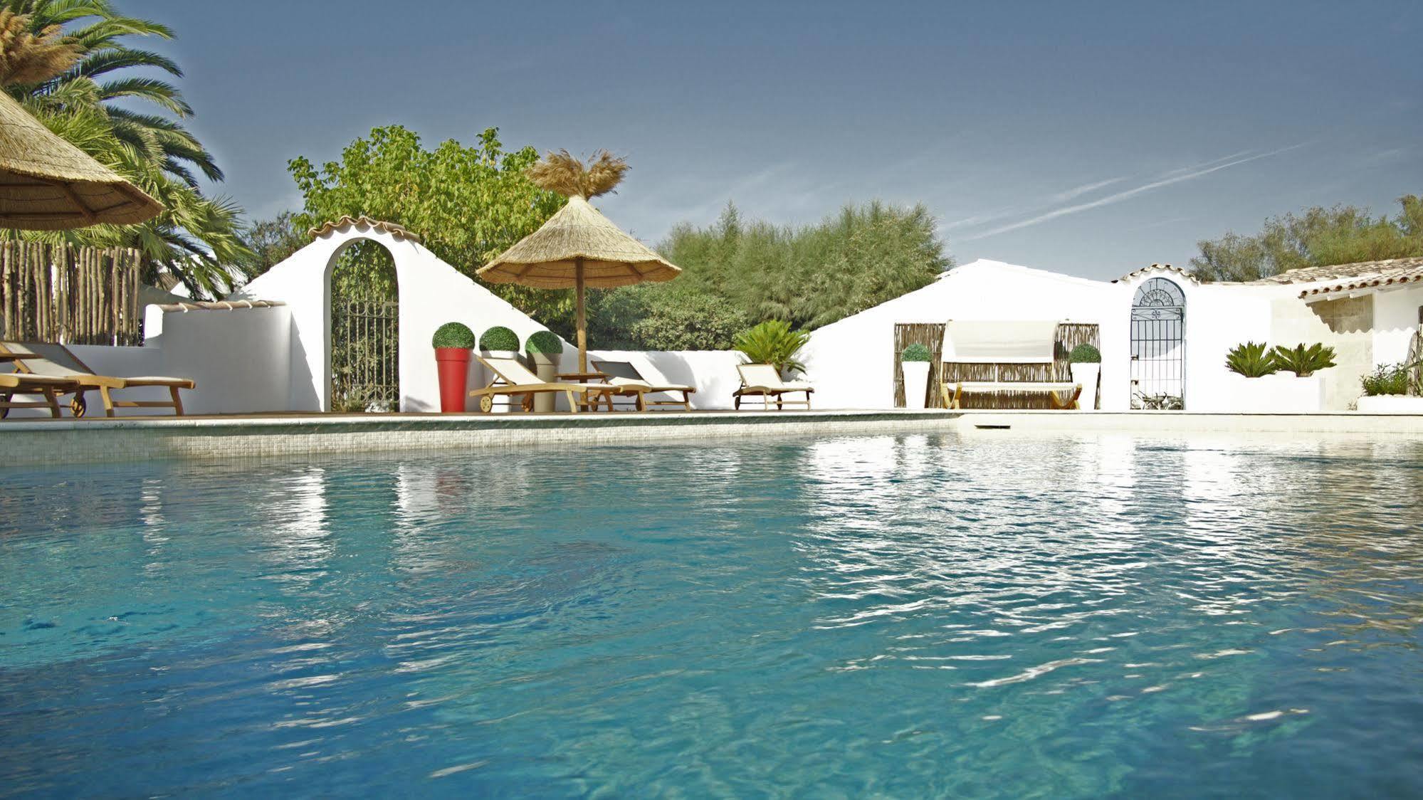 Mas des Rièges & Spa Saintes-Maries-de-La-Mer Exterior foto